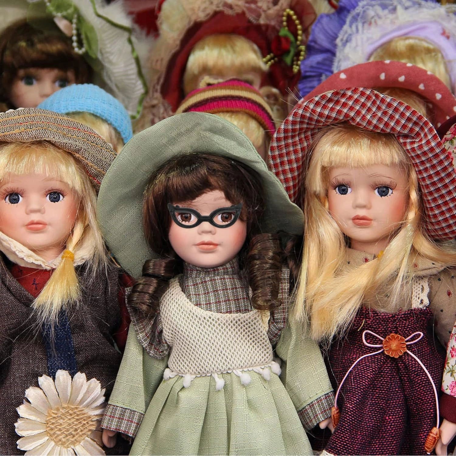 100pcs Doll Glasses Dollhouse Glasses Doll Costume Glasses Doll Sunglasses Doll Dress up Eyeglasses Dollhouse Eyeglasses Dolls Costume Eyeglasses Dog Miniature Little Doll Plastic