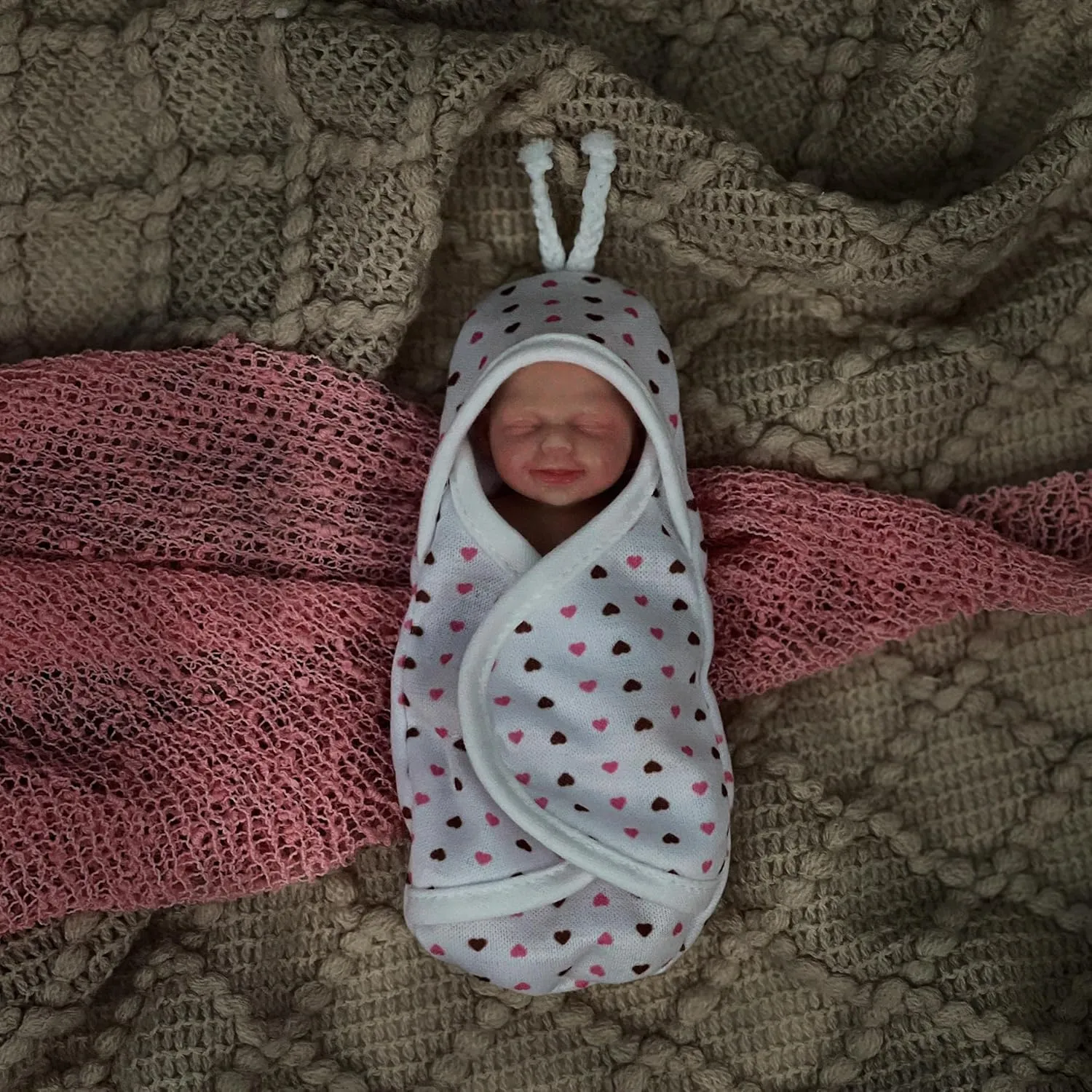 4.5 Inch Mini Reborn Baby Dolls ，Silicone Baby Girl Anne,Mini Realistic Newborn Baby Dolls Silicone Full Body with Feeding Accessories