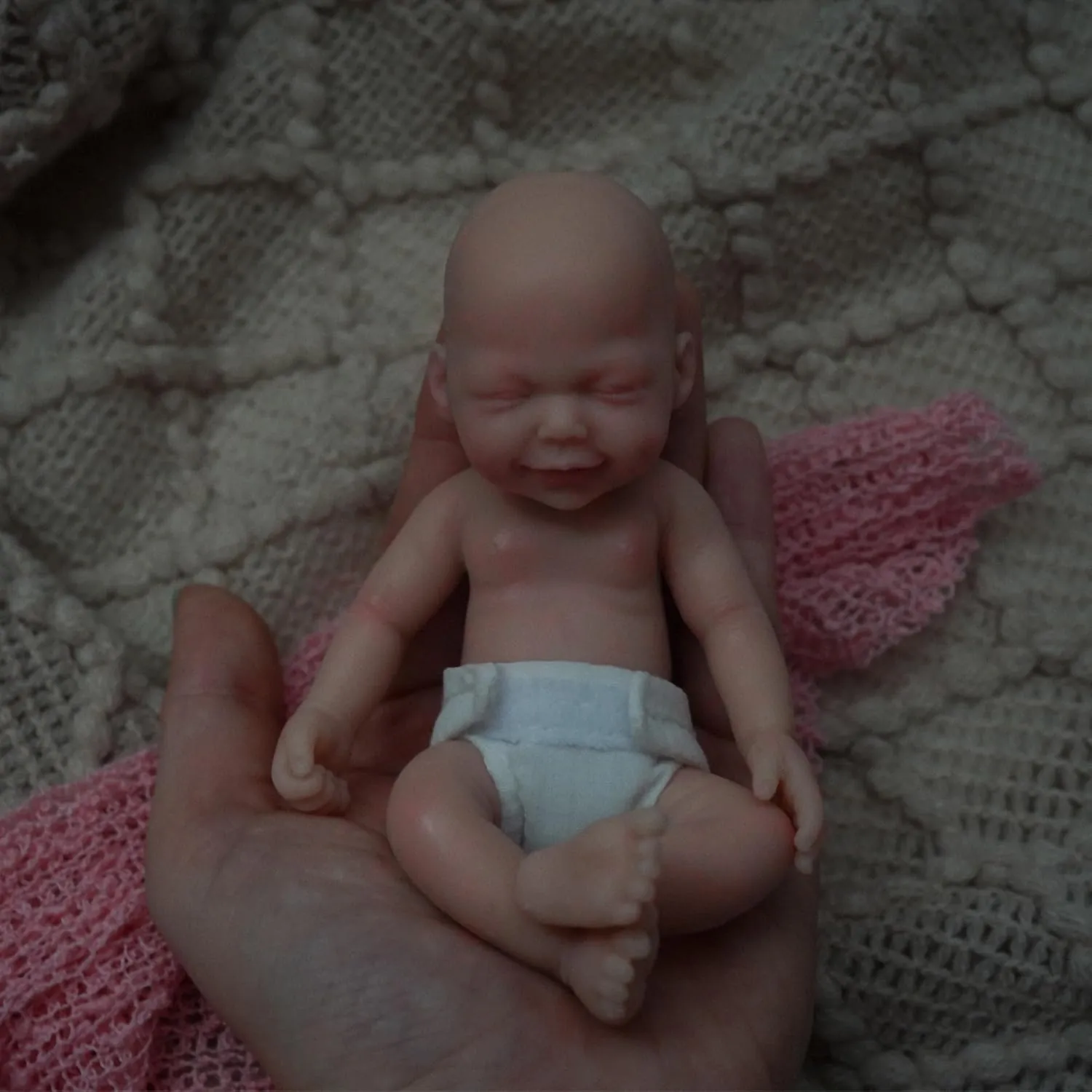 4.5 Inch Mini Reborn Baby Dolls ，Silicone Baby Girl Anne,Mini Realistic Newborn Baby Dolls Silicone Full Body with Feeding Accessories
