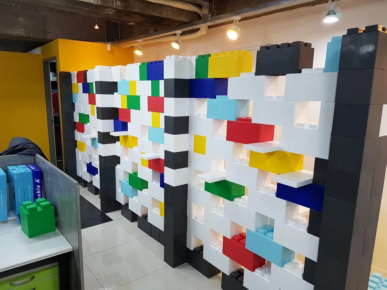 EverBlock 12' x 6' Full Size Plastic Modular Bulk Pack | Giant Building Blocks | Easy to Connect & Reuse | Indoor & Outdoor Use | Build Displays & Structures | Black