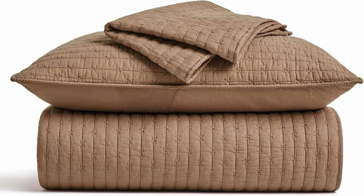 EVERGRACE Cross Stitch Pre-Washed Cotton Quilt Bedding Set King Size, Oversized 3 Pieces Lightweight Bedspread Coverlet for All Season, with 2 Matching Shams, Camel Brown,108"x96"