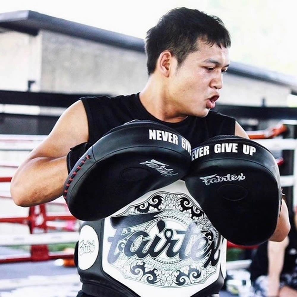 Fairtex BPV2 Lightweight Belly Pad