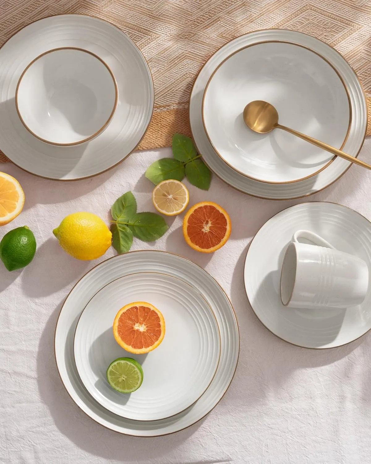 Famiware Jupiter Dinnerware Set, Plates and Bowls Dish Sets for 4 (12 Pieces), Microwave and Dishwasher Safe Stoneware Tableware, Chip and Scratch Resistant, White