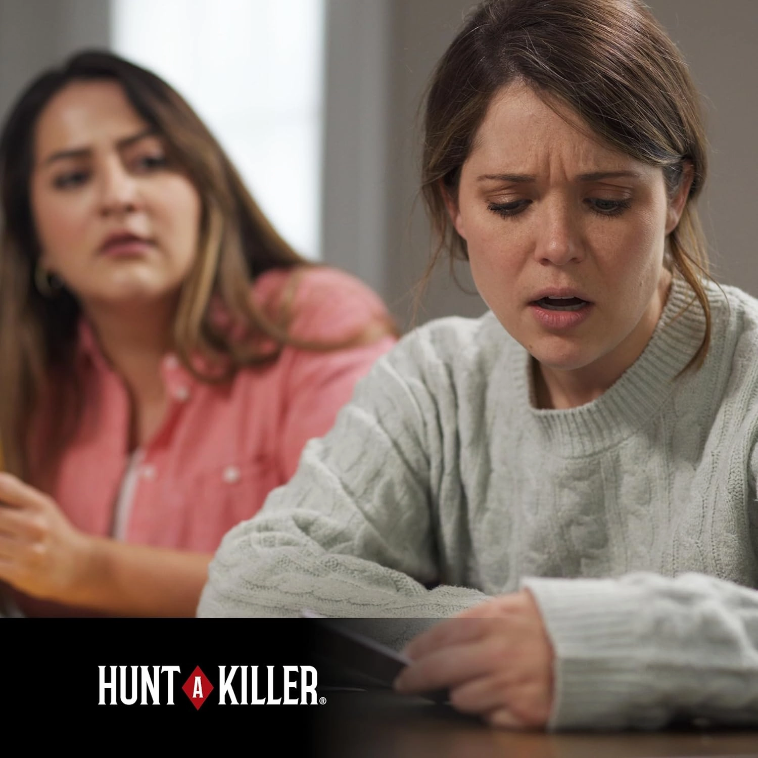 Hunt A Killer Murder at The Motel - an Immersive Murder Mystery Experience - for True Crime Fans with Evidence & Puzzles - Solve Crimes at Date Night or Family Game Night - Age 14 