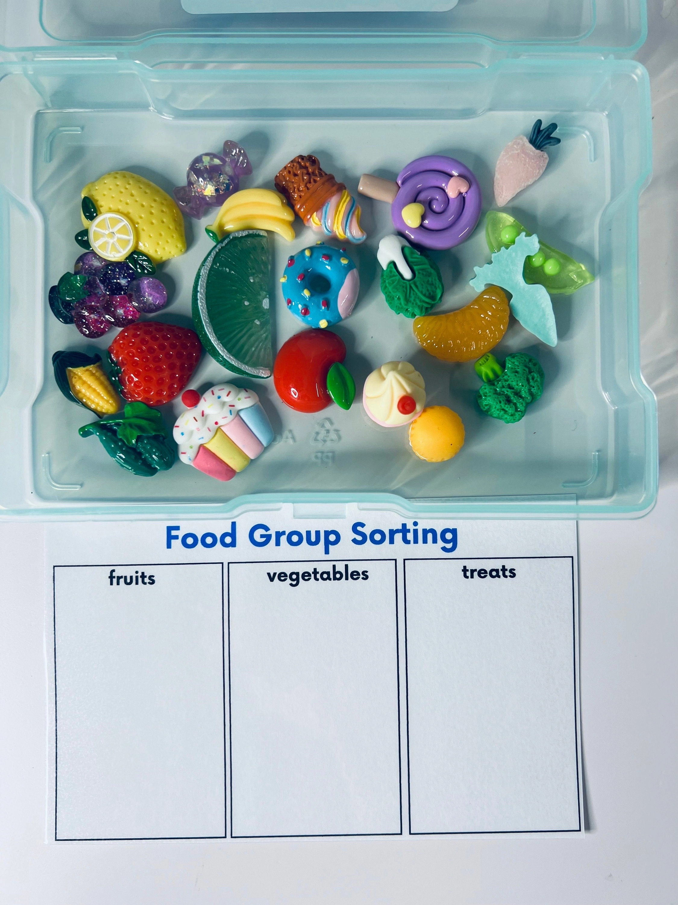 Miniature Food Sorting Kit - Sorting Objects-Preschool Sorting Task Box - Speech Therapy Mini Objects Miniature Trinkets - Doodads