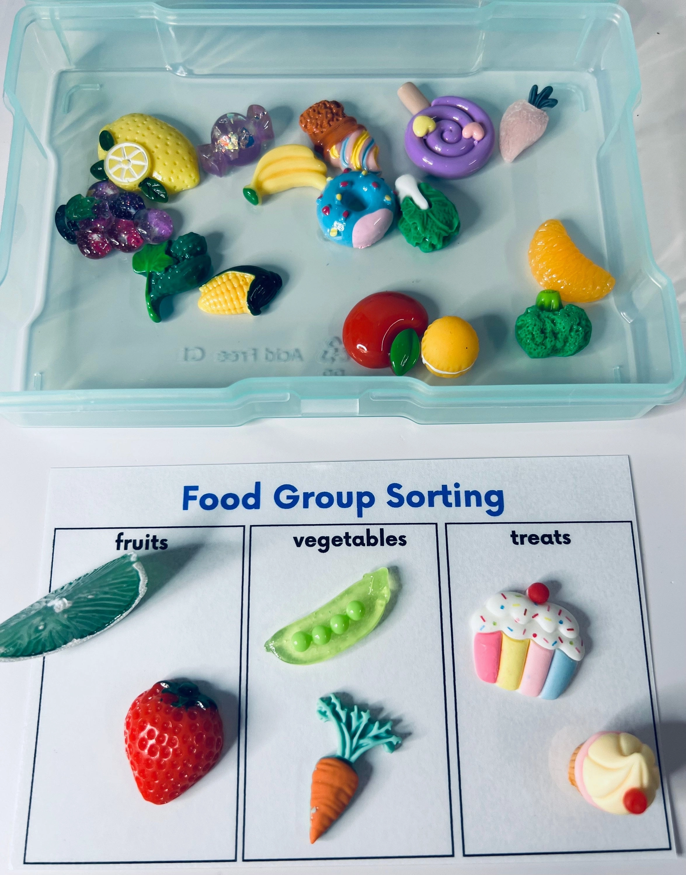 Miniature Food Sorting Kit - Sorting Objects-Preschool Sorting Task Box - Speech Therapy Mini Objects Miniature Trinkets - Doodads