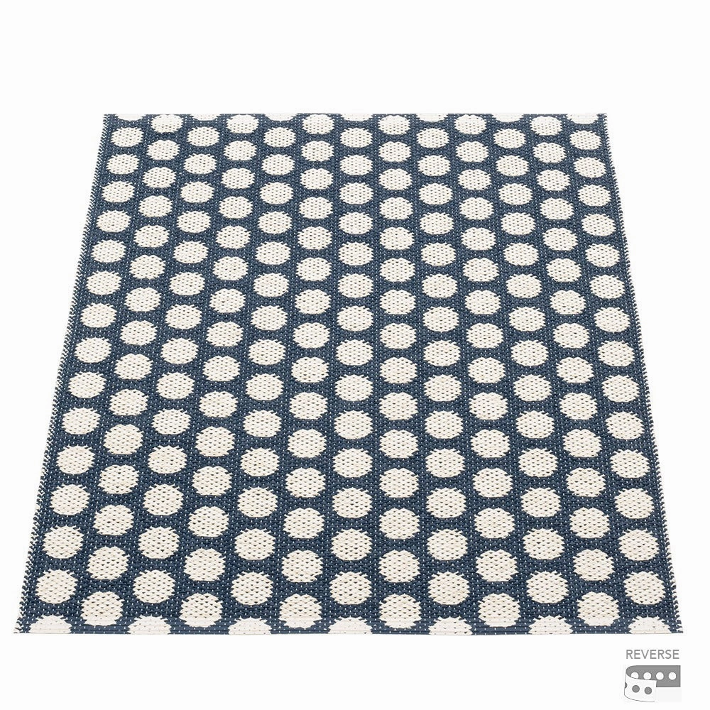 Noa Small Mat - Dark Blue & Vanilla