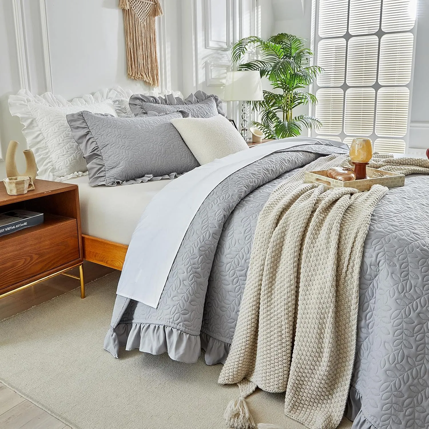 Ruffled Quilt Set Queen Size 96 * 96in - 3 Pieces Solid Shabby Chic Farmhouse Ruffle Bedding Rustic Coverlet & Sets Lightweight Fluffy Summer Oversized Bedspread with Shams for Women Men - Gray
