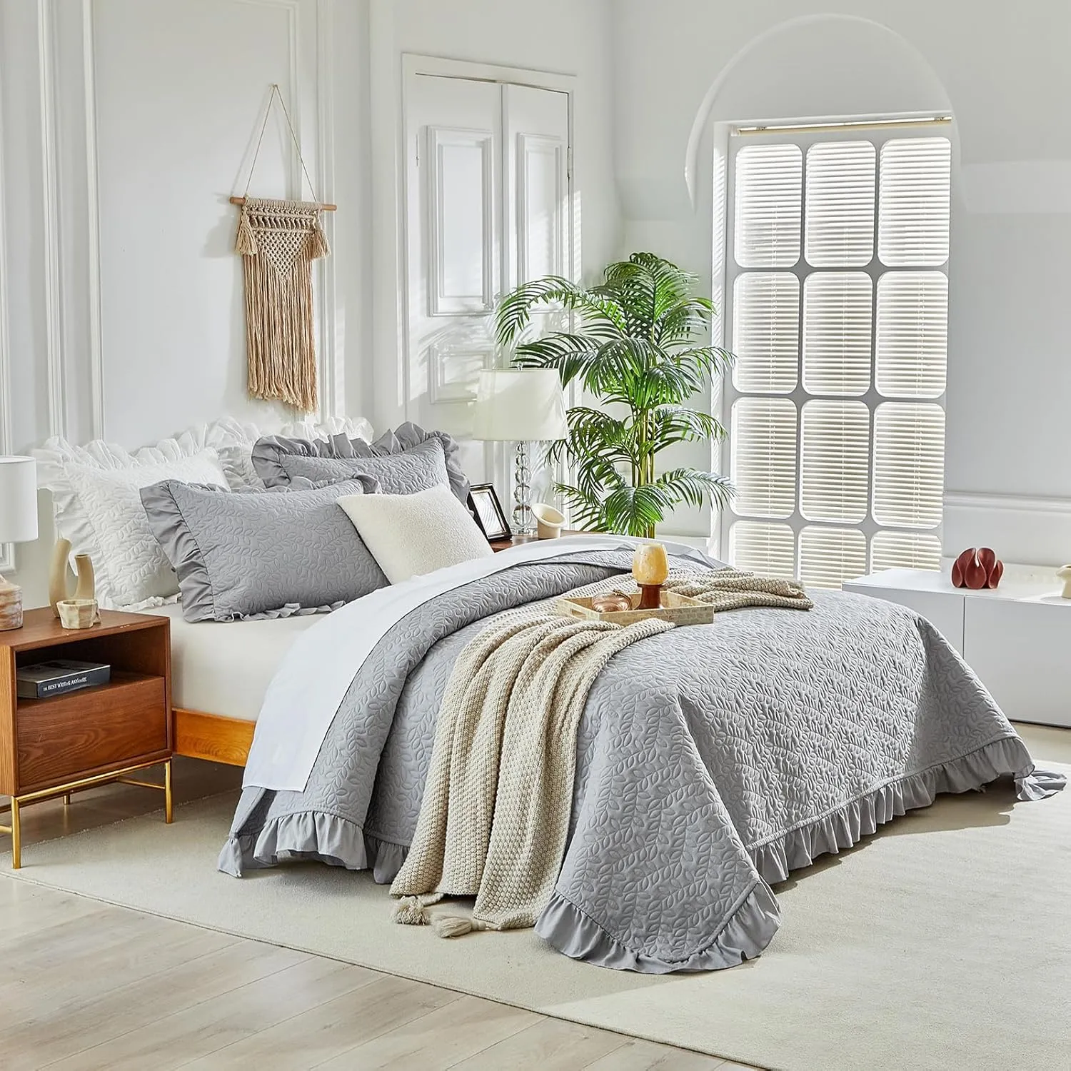 Ruffled Quilt Set Queen Size 96 * 96in - 3 Pieces Solid Shabby Chic Farmhouse Ruffle Bedding Rustic Coverlet & Sets Lightweight Fluffy Summer Oversized Bedspread with Shams for Women Men - Gray