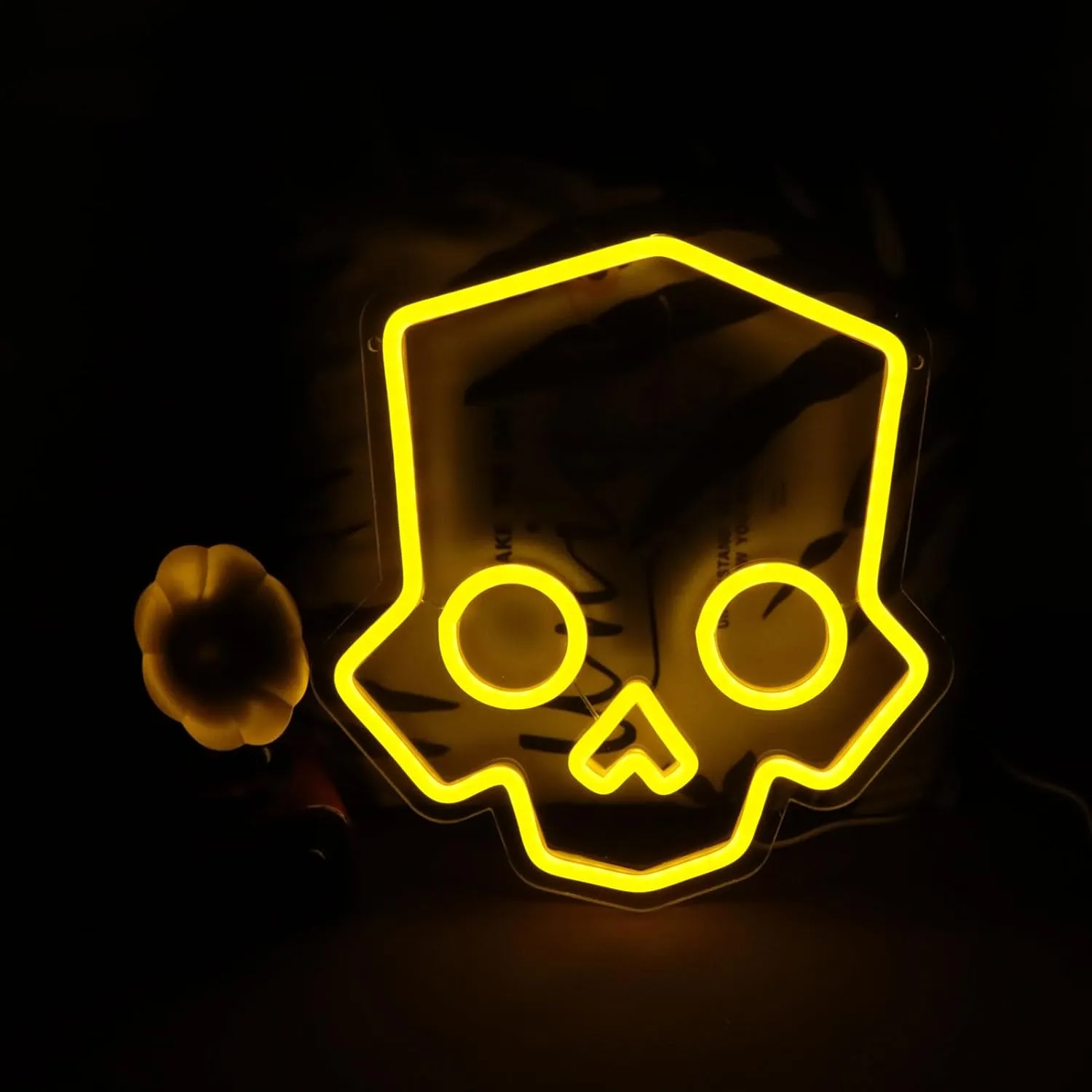 Skull Neon Sign Hero Diver Neon Lights for Game Room Decor, Man Cave Yellow Skeleton Skull Led Neon Light Bar Decor Perfect for Halloween Party,LED Lights with Dimmable Switch 11 * 12 INCH