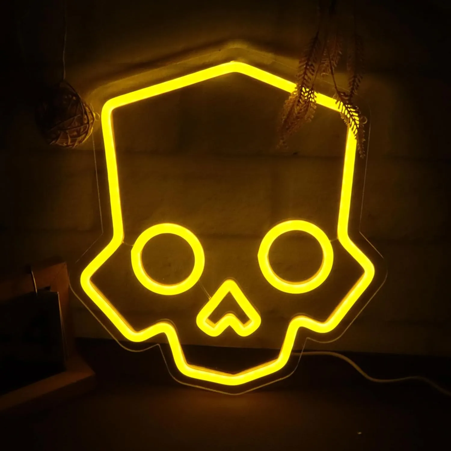 Skull Neon Sign Hero Diver Neon Lights for Game Room Decor, Man Cave Yellow Skeleton Skull Led Neon Light Bar Decor Perfect for Halloween Party,LED Lights with Dimmable Switch 11 * 12 INCH