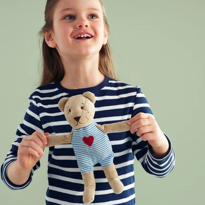 Soft Teddy Bear with Big Red Heart for Children and Kids Great Gift (IK)
